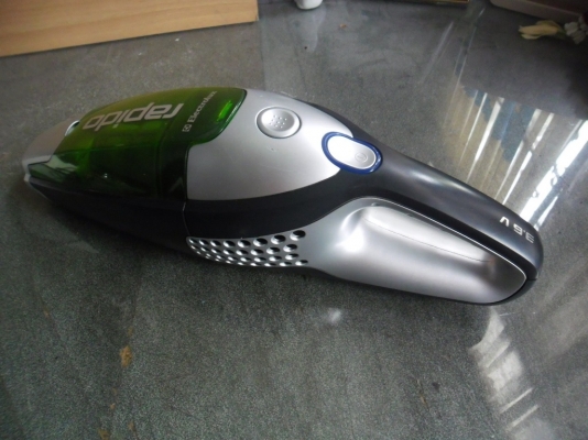 เครื่องดูดฝุ่น มือถือแบบไร้สาย ELECTROLUX ZB4103 สีเขียว
