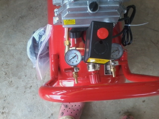 ขายปั้มลมเล็ก ขนาด50ลิตร **///ของใหม่ ยังไม่ได้ใช้งาน ขายราคา3,500 บาท ขายปั้มลมเล็ก ขนาด50ลิตร **///ของใหม่ ยังไม่ได้ใช้งาน ขายราคา3,500 บาท