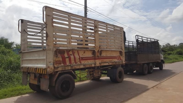 ขาย 665,000 รถพ่วงแม่-ลูกไม่ดั้ม HINO FL186 เพลาเดียว เครื่อง EK100 260 แรงม้า เกียร์ใหญ่ คัสซีสวยตลอดเส้น ลูก 2 เพลา 6 เมตร ทะเบียนครบพร้อมโอน  รถอยู่ จ.อุดรธานี 090-772-3710,090-772-3708