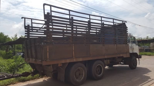 ขาย 665,000 รถพ่วงแม่-ลูกไม่ดั้ม HINO FL186 เพลาเดียว เครื่อง EK100 260 แรงม้า เกียร์ใหญ่ คัสซีสวยตลอดเส้น ลูก 2 เพลา 6 เมตร ทะเบียนครบพร้อมโอน  รถอยู่ จ.อุดรธานี 090-772-3710,090-772-3708