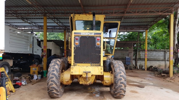 ขายรถเกรด CAT 140G  72V  เก่านอก ใช้งานน้อย ดิฟล็อคใช้งานได้  สนใจติดต่อ 081-9652321