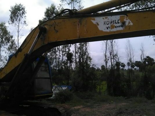 รถขุดแบ็คโฮKOBELCO  SK200 มาร์ที เอกสารเล่มทะเบี ยน เครื่องปั้มดื โช่บูชเอวดี กล่องจอมีไฟฟ้าต้องเช๊คระบบ ทำงานดีไม่มรร้อน รถอยู่ขอนแก่น 460,000บ. สนใจ 0835601591 หรือ 0903494058