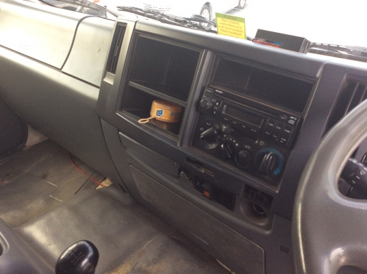ขายสิบล้อหัวลาก2เพลา ISUZU GXZ360 CNGโรงงานออกห้างป้ายแดงมือเดียวปี56