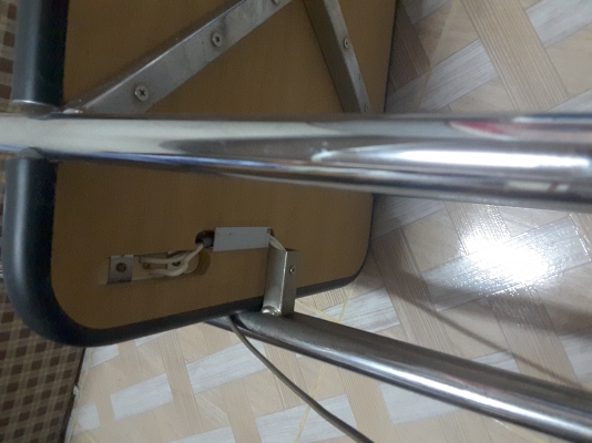 โต๊ล้อหมุนสแตนเลท เสียบไฟได้ 2 ช่อง งานคุณภาพครับสายไฟ3 เมตร Size 45x38x75 โต๊ล้อหมุนสแตนเลท เสียบไฟได้ 2 ช่อง งานคุณภาพครับสายไฟ3 เมตร Size 45x38x75