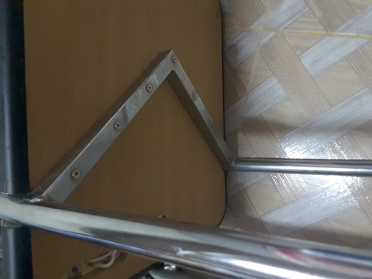 โต๊ล้อหมุนสแตนเลท เสียบไฟได้ 2 ช่อง งานคุณภาพครับสายไฟ3 เมตร Size 45x38x75 โต๊ล้อหมุนสแตนเลท เสียบไฟได้ 2 ช่อง งานคุณภาพครับสายไฟ3 เมตร Size 45x38x75