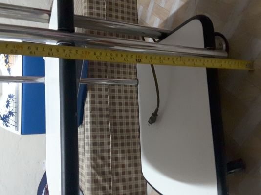 โต๊ล้อหมุนสแตนเลท เสียบไฟได้ 2 ช่อง งานคุณภาพครับสายไฟ3 เมตร Size 45x38x75 โต๊ล้อหมุนสแตนเลท เสียบไฟได้ 2 ช่อง งานคุณภาพครับสายไฟ3 เมตร Size 45x38x75