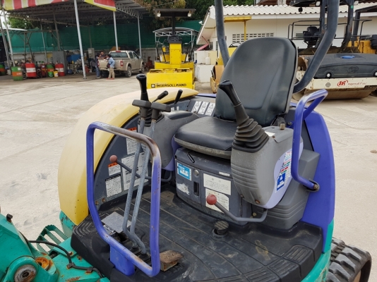 ขายรถขุด KOMATSU PC30MR-1 มีใบมีดไปป์ปิ้งหัวกระแทก นำเข้าจากญี่ปุ่นแท้ 100\% ไม่เคยใช้งานในไทย ขายรถขุด KOMATSU PC30MR-1 มีใบมีดไปป์ปิ้งหัวกระแทก นำเข้าจากญี่ปุ่นแท้ 100\% ไม่เคยใช้งานในไทย