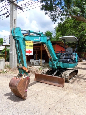 KOMATSU 30R-8 ขนาดPC-30 <มีVDOชม>รถเก่านอกมีเอกสาร☎️ติดต่อ 085-5632278 <ราคาต่อรองได้>