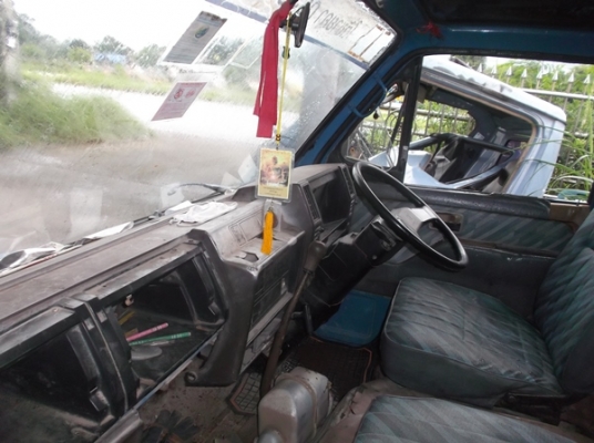 ขายหัวเก๋ง ISUZU   115แรง มีหูช้าง สภาพปั้นได้ เบาะสวย แค่ทำสีก็สวยแล้ว