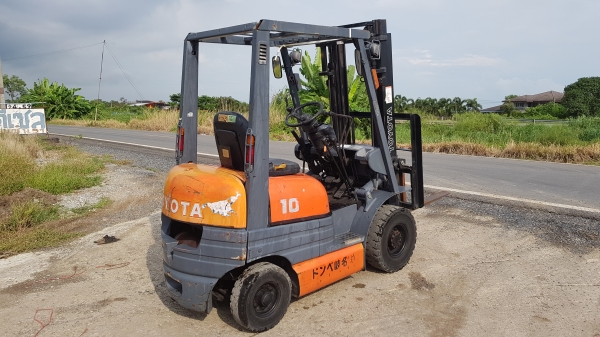 ขายด่วนรถยก TOYOTAชั่วโม่งทำงานน้อย 6FG10ยก1ตันเสาสูง3เมตรรถนอกนำเข้ายังไม่เคยใช้งานในเมืองไทยเลย