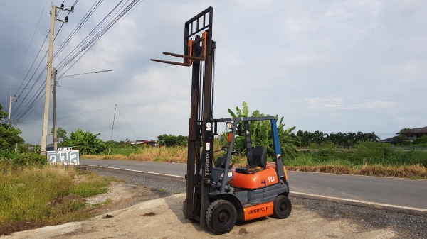 ขายด่วนรถยก TOYOTAชั่วโม่งทำงานน้อย 6FG10ยก1ตันเสาสูง3เมตรรถนอกนำเข้ายังไม่เคยใช้งานในเมืองไทยเลย