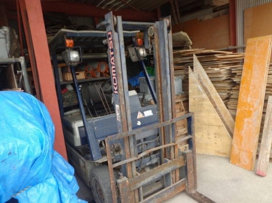 ขายโฟล์คลิฟท์เบนซินโคมัสสุ สอบถามได้ 062-709-1747