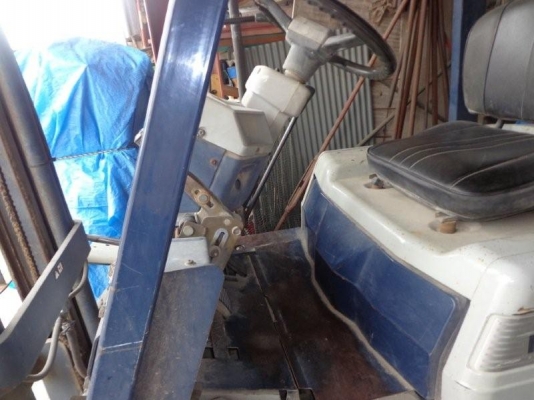 ขายโฟล์คลิฟท์เบนซินโคมัสสุ สอบถามได้ 062-709-1747