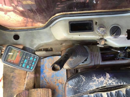 Komatsu Pc200-5 รถใช้งานได้ปกติ ขายตามสภาพ เอกสารเล่มทะเบียน