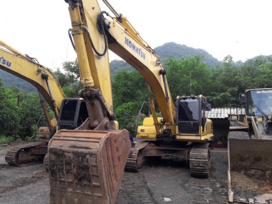 ขาย  KOMATSU  รุ่น  8PC300