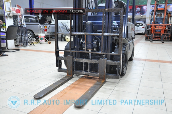 ขายรถโฟล์คลิฟท์มือสอง KOMATSU รุ่น FD15D-15-311202 นำเข้าจากประเทศญี่ปุ่น 100\% ไม่เคยใช้งานในไทย