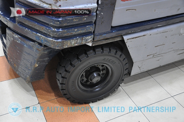 ขายรถโฟล์คลิฟท์มือสอง KOMATSU รุ่น FD15D-15-311202 นำเข้าจากประเทศญี่ปุ่น 100\% ไม่เคยใช้งานในไทย