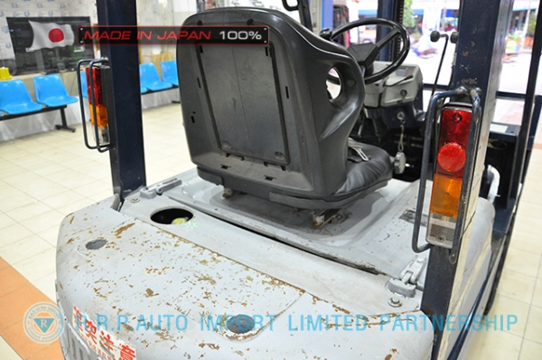 ขายรถโฟล์คลิฟท์มือสอง KOMATSU รุ่น FD15D-15-311202 นำเข้าจากประเทศญี่ปุ่น 100\% ไม่เคยใช้งานในไทย