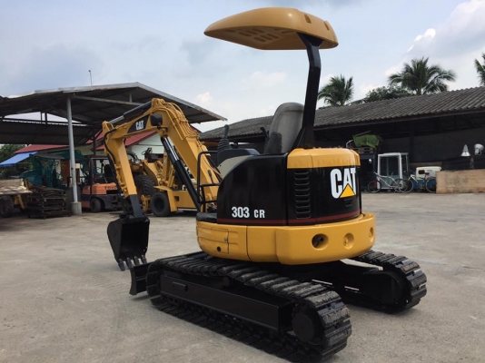 รถขุด CAT 303CR ทำสีใหม่ นำเข้ามือสองญี่ปุ่น