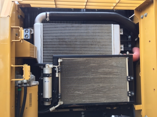 ขายด่วน!! Cat 320D Spec  japan สภาพสวยค่ะ