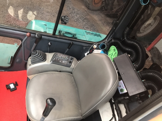 ขายด่วน! รถแบคโฮโคมัตสุ PC30-7 ตู้แอร์+แอร์เย็นฉ่ำ แทรคยาง มีเอกสารอินวอยด์ครบ ขายด่วน! รถแบคโฮโคมัตสุ PC30-7 ตู้แอร์+แอร์เย็นฉ่ำ แทรคยาง มีเอกสารอินวอยด์ครบ