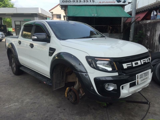 ยาง Michelin 265 65 17 ปลายปี16 ดอกเต็ม ไม่มีปะ ใช้ยาว ราคาไม่แพง ยาง Michelin 265 65 17 ปลายปี16 ดอกเต็ม ไม่มีปะ ใช้ยาว ราคาไม่แพง