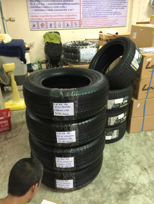 ยาง Bridgestone 265 65 17 ปลายปี16 ดอกเต็ม ใช้ยาว ราคาไม่แพง ยาง Bridgestone 265 65 17 ปลายปี16 ดอกเต็ม ใช้ยาว ราคาไม่แพง