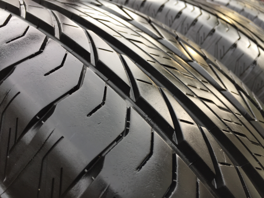 ยาง Bridgestone 265 65 17 ปลายปี16 ดอกเต็ม ใช้ยาว ราคาไม่แพง ยาง Bridgestone 265 65 17 ปลายปี16 ดอกเต็ม ใช้ยาว ราคาไม่แพง