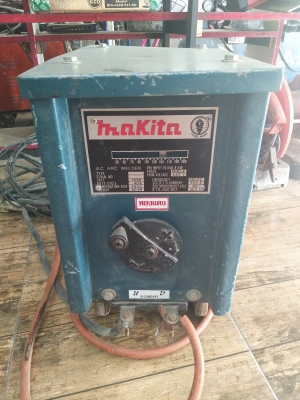 ตู้เชื่อมทองแดง 200 แอมป์ยี่ห้อ makita ของหลุดไม่ได้ใช้ ตู้เชื่อมทองแดง 200 แอมป์ยี่ห้อ makita ของหลุดไม่ได้ใช้