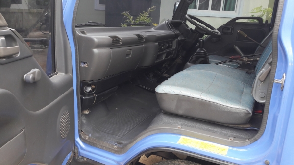 ขายNPRเครื่อง4HG1-130 โบว์ปี48 เครื่องดี คัชชีสวยสด แอร์ เพาเวอร์ สามมิตร  รถสวยเดิมๆ ทะเบียนเต็ม เล่มพร้อม