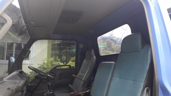 ขายNPRเครื่อง4HG1-130 โบว์ปี48 เครื่องดี คัชชีสวยสด แอร์ เพาเวอร์ สามมิตร  รถสวยเดิมๆ ทะเบียนเต็ม เล่มพร้อม