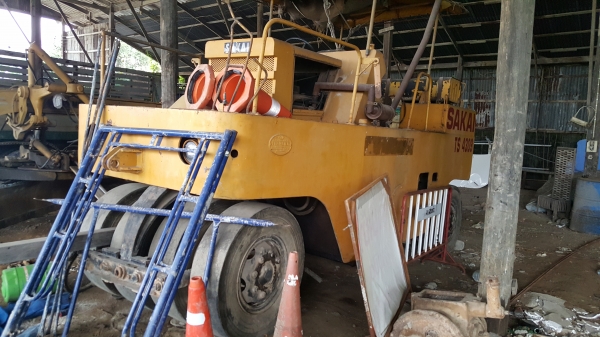 ขายรถบดล้อยาง