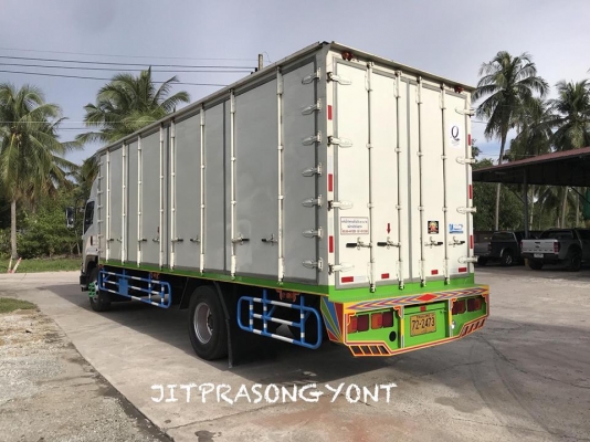 ขาย ISUZU DECA FTR 240 ปี 2556 ตู้ประตู 10 บานไม่มีเสากลาง ยาว 7.60 ม.