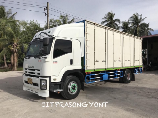 ขาย ISUZU DECA FTR 240 ปี 2556 ตู้ประตู 10 บานไม่มีเสากลาง ยาว 7.60 ม.
