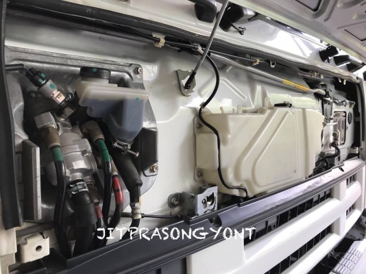 ขาย ISUZU DECA FTR 240 ปี 2556 ตู้ประตู 10 บานไม่มีเสากลาง ยาว 7.60 ม.