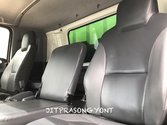 ขาย ISUZU DECA FTR 240 ปี 2556 ตู้ประตู 10 บานไม่มีเสากลาง ยาว 7.60 ม.