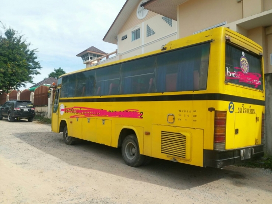 ขายรถบัสแอร์อีซุซุ คัซซี 210  ยาว 8.50 เมตร เครื่อง 6 BF 185 แรง พวงมาลัยเพาเวอร์ เครื่องกลาง  มีเครื่อง 2 ตัว เครื่องปั่นแอร์อยู่ท้าย เฟื่องท้าย Fแอร์เย็น รถขับดี เครื่องดี คัชชีสวย รถพร้อมใช้งาน ทบ.ม79 ราคาต่อรองได้ 085-9298249  0906312519