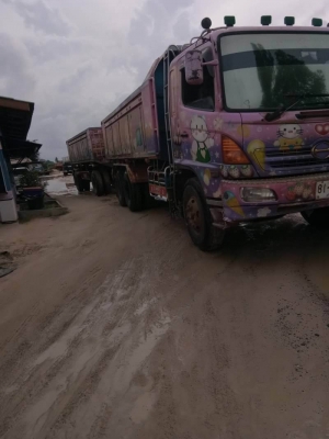 ขาย 1,500,000   HINO MEGA 260 แรง  ปี 48 แม่ดั้ม-ลูกดั้ม 2 คาน  หัวบาง ยางดี คัสชีสวย เอกสารเล่มทะเบียน รถอยู่ ศรีสะเกษ  090-772-3710 090-772-3708