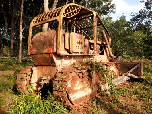 ขายรถแทรคเตอร์ KOMATSU D50A-15 ห้องเลี้ยวน้ำมัน ราคา 380000