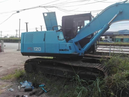 ขายด่วน KOMATSU PC120-5 บูมยาม สภาพพร้อมใช้งาน เครื่องปั้มดี ตัวเดินใหญ่ ไฟฟ้าสมบูรณ์ เอกสารใบประมูล สนใจโทรสอบถาม 093-0764943  088-3223272  K ตั้ม