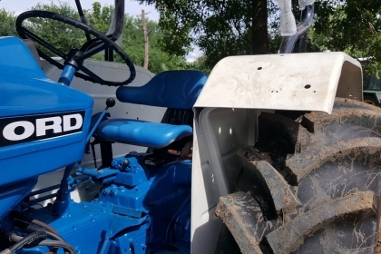 Ford 6610 สองเพลา คานหน้า คาราโร่ ใบดัน ผานหลัง เล่มทะเบียนพร้อมชุดโอน 520000