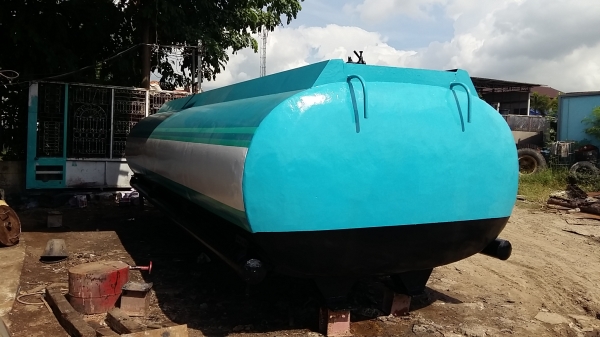 ขาย ถังน้ำมันติดรถ15000ลิตร สวย พร้อมใช้ค่ะ