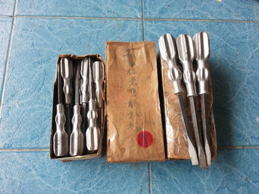 ไขควงด้ามมะเฟือง ทำจากอลูมิเนียม made in Sweden ของใหม่เก่าเก็บค้างร้าน