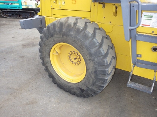 ขาย KOMATSU WA100-3E นำเข้าจากญี่ปุ่น โทร.090-986-2521 อ๊อบ