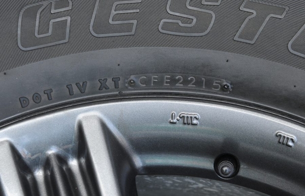 ล้อ ISUZU X Series ขอบ 18 พร้อมยาง ล้อ ISUZU X Series ขอบ 18 พร้อมยาง