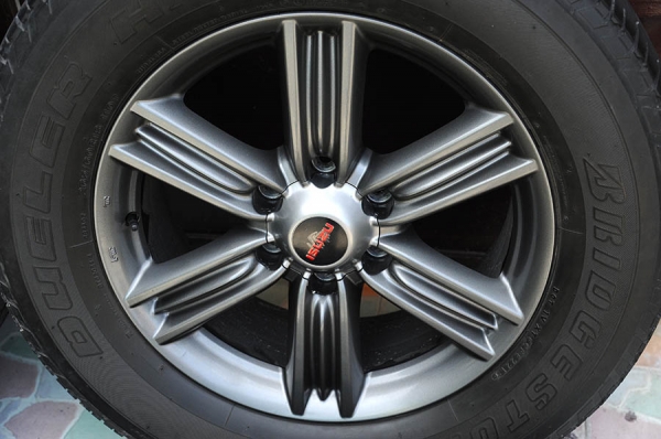 ล้อ ISUZU X Series ขอบ 18 พร้อมยาง