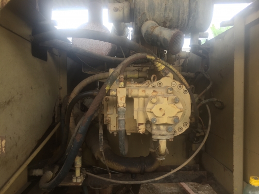 รถแบคโฮ  komatsu  200-3