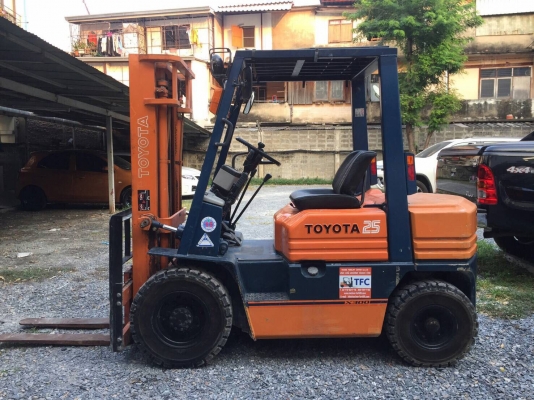 รถโฟล์คลิฟท์ TOYOTA รุ่น 5FG25  ขนาดยกของรถ 2.5 ตัน