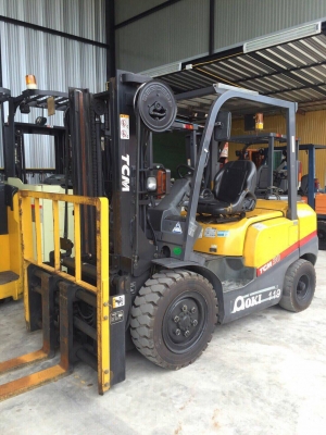 รถโฟล์คลิฟท์ TCM FD30T3-00202 ขนาดยกของรถ 3.0 ตัน