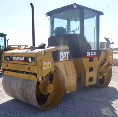 จำหน่าย รถบดถนน 2004 CATERPILLAR CB434D Tandem Vibratory Roller